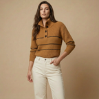 Maritim inspiriert: Gestreifter Button-Pullover für mühelose Everyday-Looks